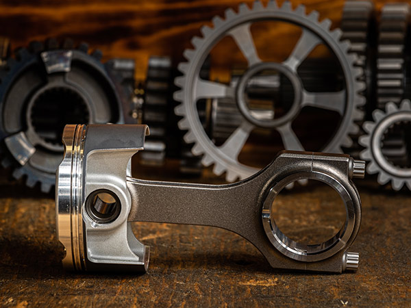 officina-lavorazione-componenti-per-auto-moto